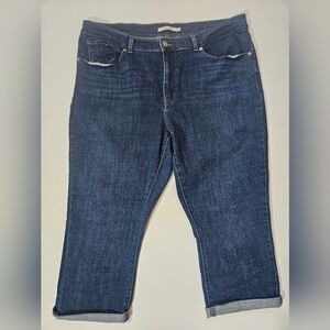 Levis Women's Dark Denim Classic Capri Jeans Size 16 Classic Capri Jeans Womens